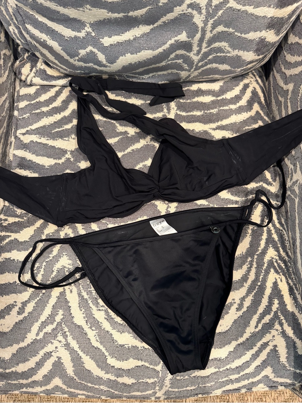 Freya Black string bikini bottom size Medium
CoCo Reef Black Bikini halter Top 3